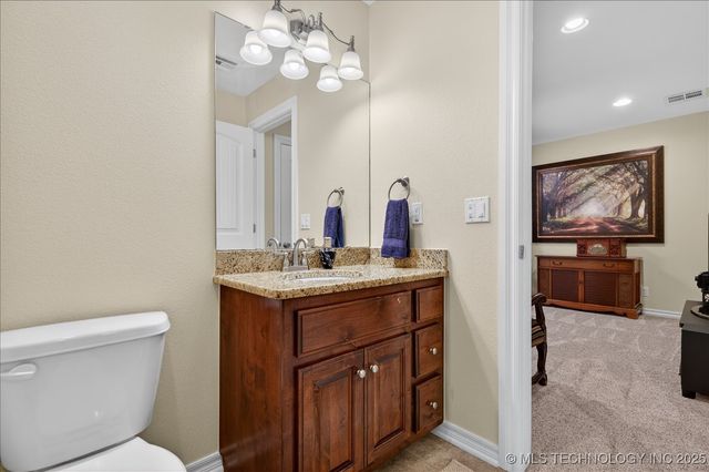 5711 Woodland Road, Bartlesville, OK 74006