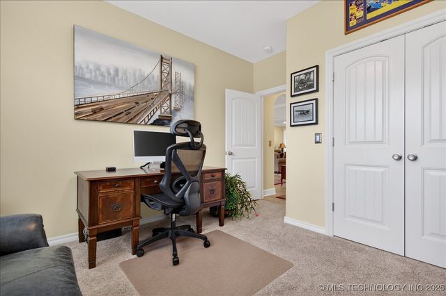 5711 Woodland Road, Bartlesville, OK 74006