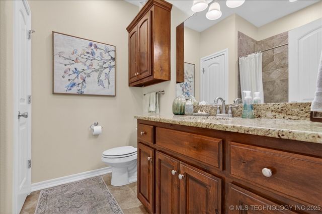 5711 Woodland Road, Bartlesville, OK 74006