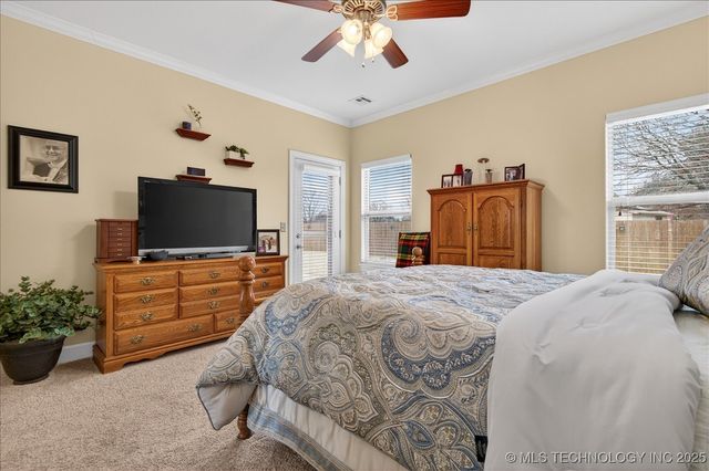 5711 Woodland Road, Bartlesville, OK 74006