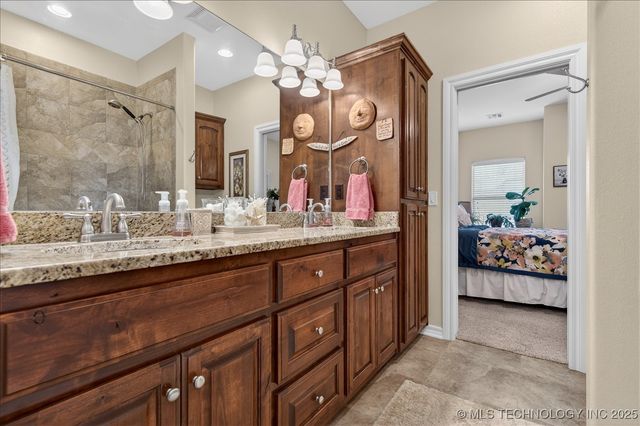 5711 Woodland Road, Bartlesville, OK 74006