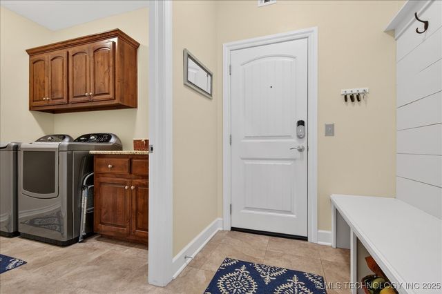 5711 Woodland Road, Bartlesville, OK 74006