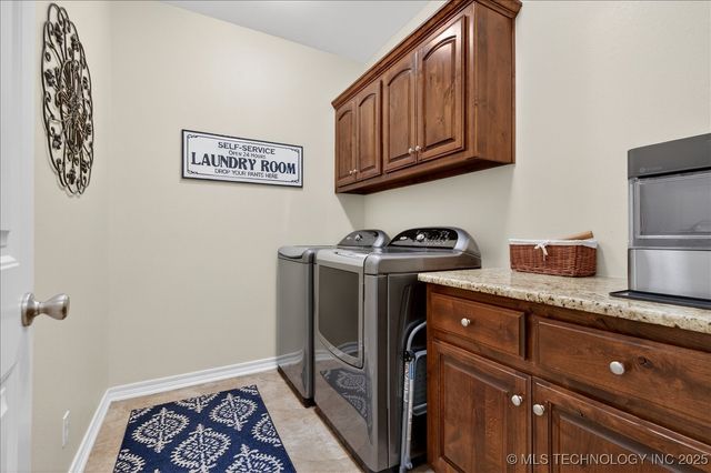 5711 Woodland Road, Bartlesville, OK 74006