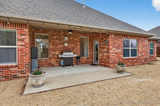 5711 Woodland Road, Bartlesville, OK 74006
