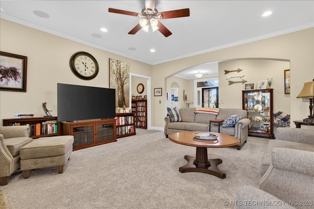 5711 Woodland Road, Bartlesville, OK 74006