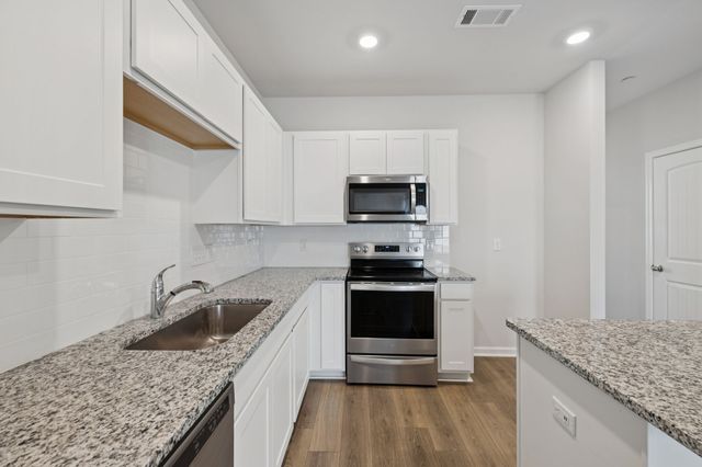 115 Grayson Cir, Chapel Hill, TN 37034
