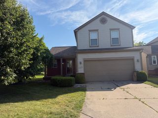 10304 Edgewater Trail, Grand Blanc Twp, MI 48442