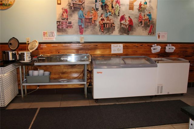 5399 COMMERCIAL WAY, Spring Hill, FL 34606