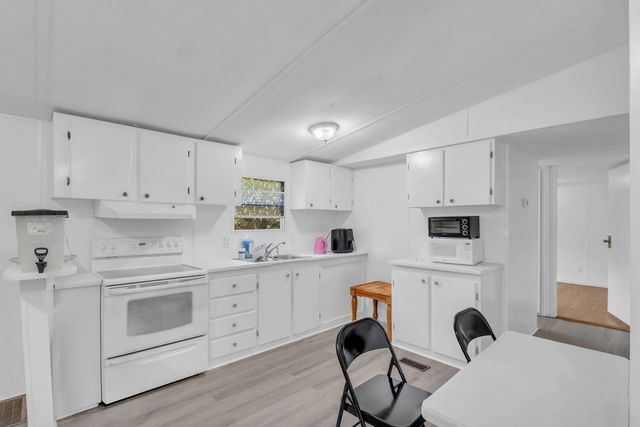 183 Mcdonald Drive, Rossville, GA 30741