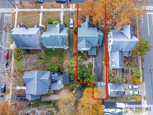 607 S 1st Avenue, Highland Park, NJ 08904