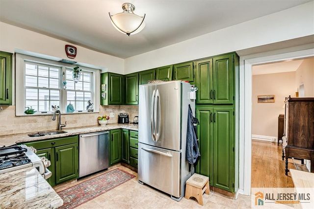 607 S 1st Avenue, Highland Park, NJ 08904