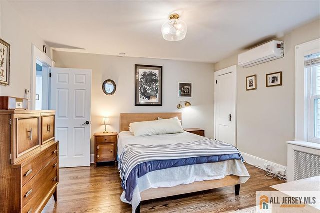 607 S 1st Avenue, Highland Park, NJ 08904