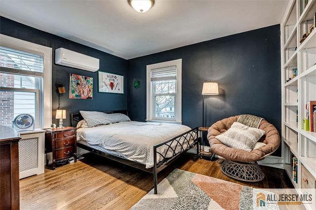 607 S 1st Avenue, Highland Park, NJ 08904