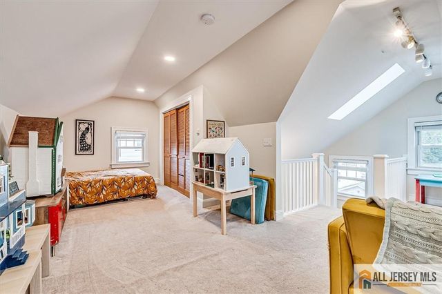 607 S 1st Avenue, Highland Park, NJ 08904