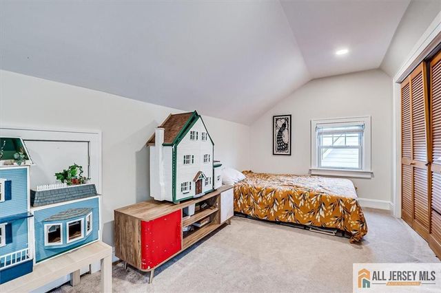 607 S 1st Avenue, Highland Park, NJ 08904