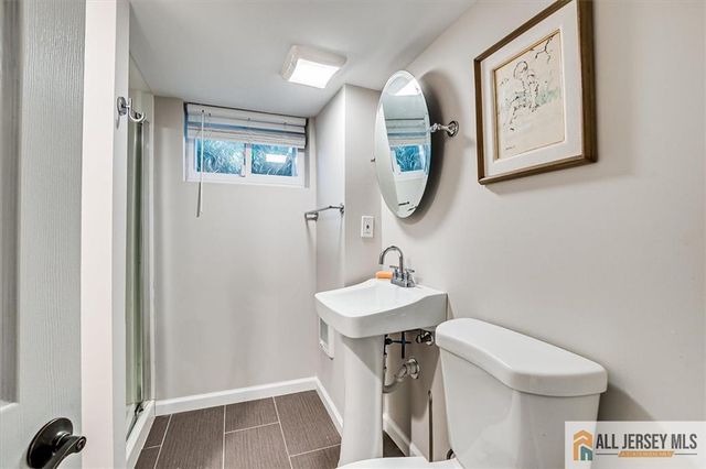 607 S 1st Avenue, Highland Park, NJ 08904