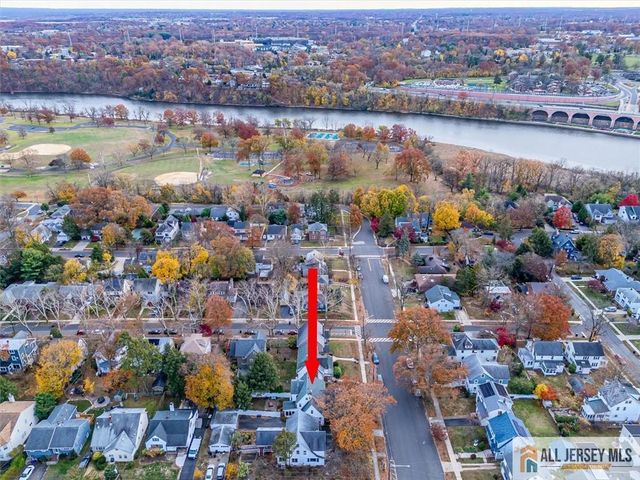 607 S 1st Avenue, Highland Park, NJ 08904