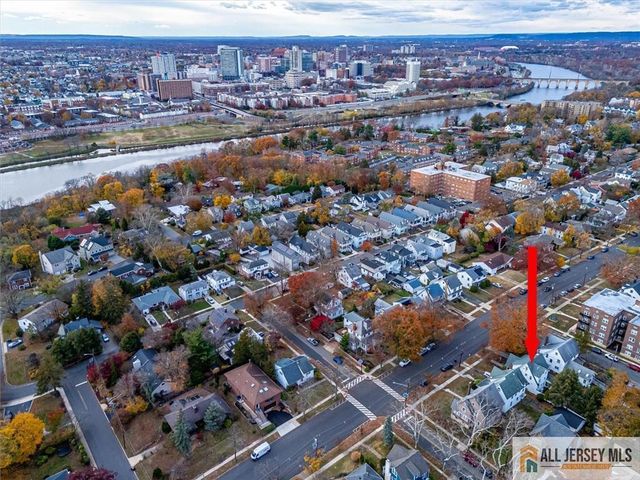 607 S 1st Avenue, Highland Park, NJ 08904