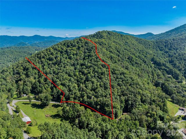 9999 Panther Creek Road B, Clyde, NC 28721