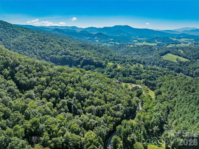 9999 Panther Creek Road B, Clyde, NC 28721