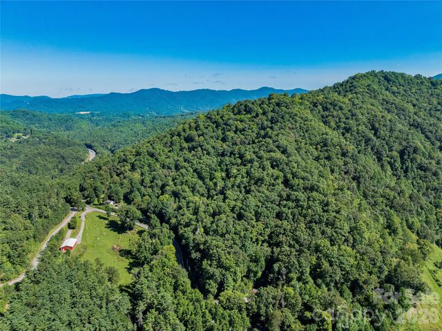 9999 Panther Creek Road B, Clyde, NC 28721