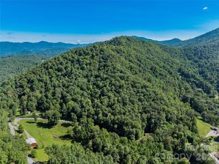 9999 Panther Creek Road B, Clyde, NC 28721