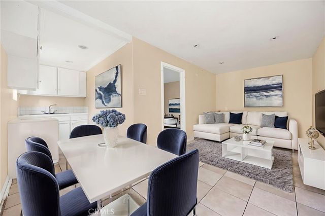 6912 Cedros Avenue, Van Nuys, CA 91405