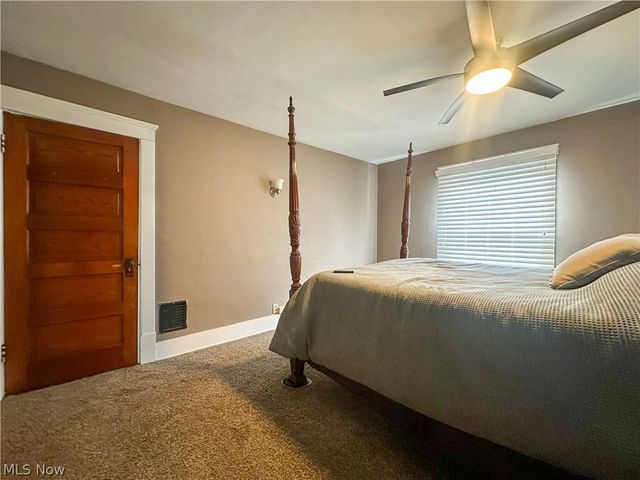 78 Helen Avenue, Niles, OH 44446