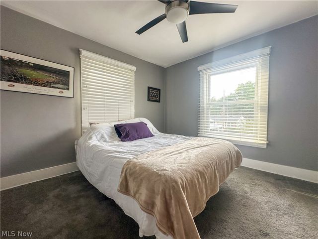 78 Helen Avenue, Niles, OH 44446