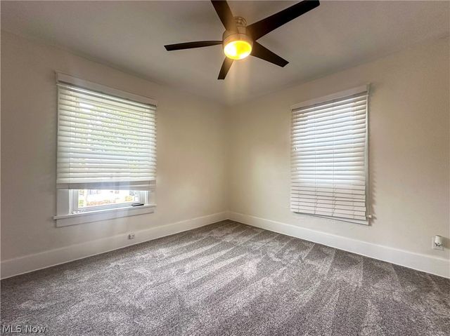 78 Helen Avenue, Niles, OH 44446