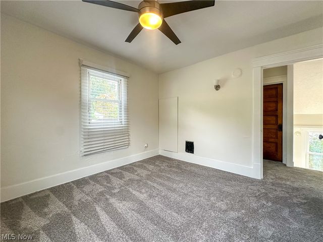 78 Helen Avenue, Niles, OH 44446