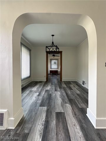 78 Helen Avenue, Niles, OH 44446