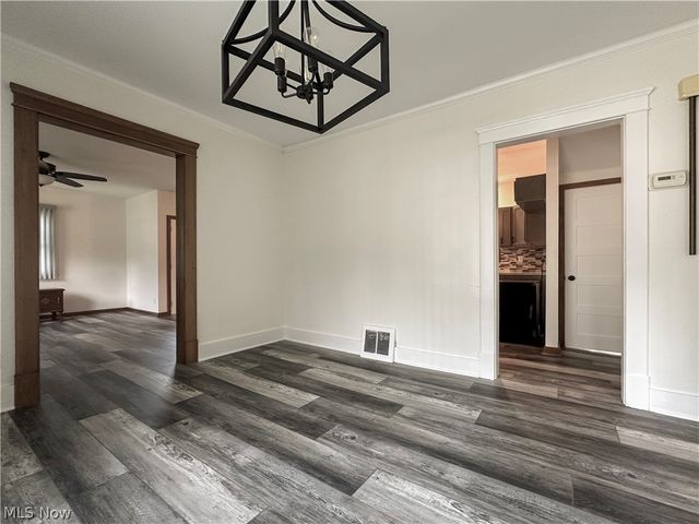 78 Helen Avenue, Niles, OH 44446