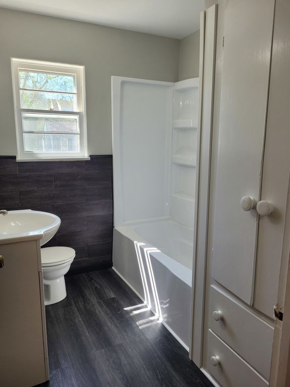 Image 18 of property listing at 507 N 12th Street, Mt Vernon, IL 62864