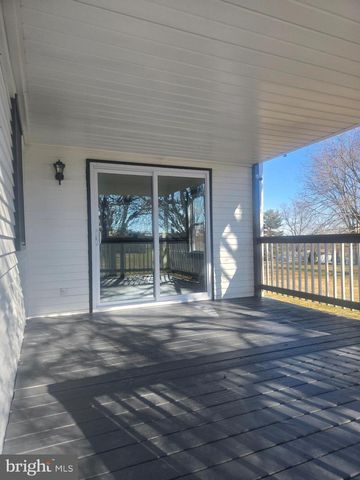 102 VALLEY GREEN DR, Coatesville, PA 19320