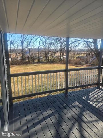 102 VALLEY GREEN DR, Coatesville, PA 19320