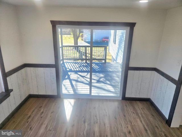 102 VALLEY GREEN DR, Coatesville, PA 19320