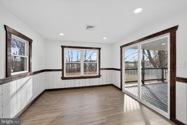 102 VALLEY GREEN DR, Coatesville, PA 19320