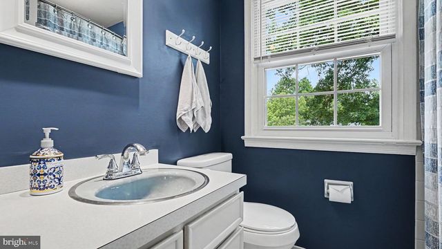 176 GWYNEDD MANOR RD, North Wales, PA 19454