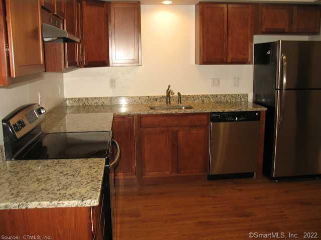 41 Grand Street 101, Danbury, CT 06810