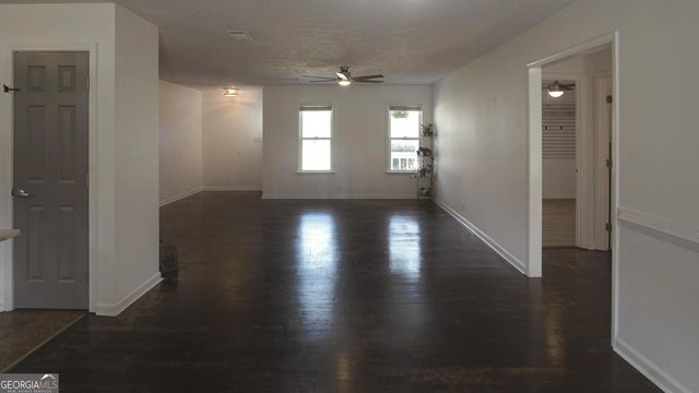 135 Dixie Lane, Covington, GA 30014