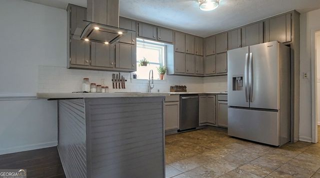 135 Dixie Lane, Covington, GA 30014