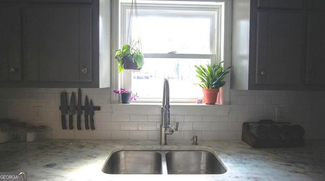 135 Dixie Lane, Covington, GA 30014