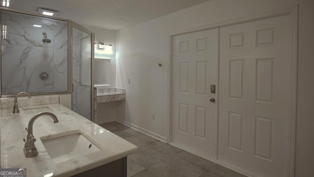 135 Dixie Lane, Covington, GA 30014