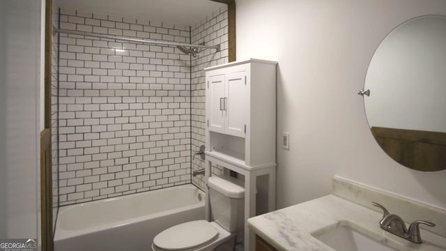 135 Dixie Lane, Covington, GA 30014