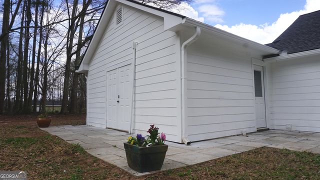 135 Dixie Lane, Covington, GA 30014