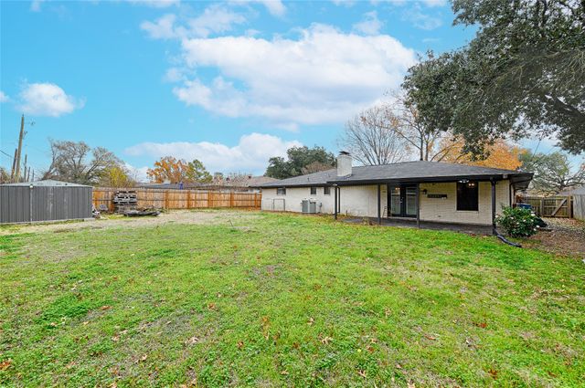 540 Edgewood Avenue, Corsicana, TX 75110