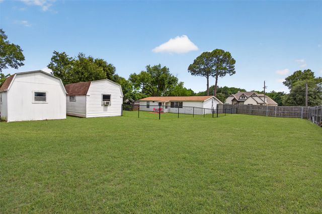 7701 Buck Street, North Richland Hills, TX 76182