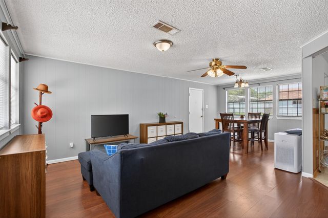 7701 Buck Street, North Richland Hills, TX 76182