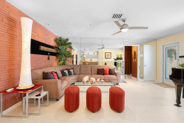 1108 NW 29th Court, Wilton Manors, FL 33311